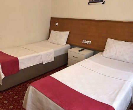 Oezyurt Hotel Bartin Bagian luar foto